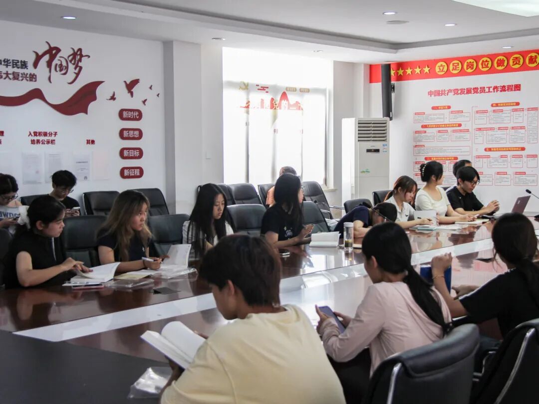 图为:侧面全景图.jpg